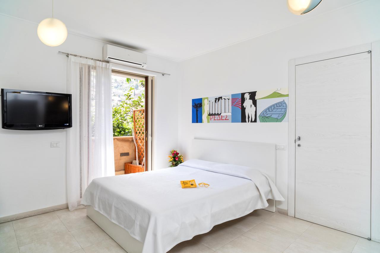 Medea Residence Taormina Exterior foto